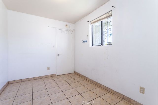 448 Fermoore, San Fernando, CA 91340