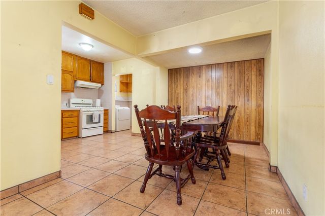 448 Fermoore, San Fernando, CA 91340