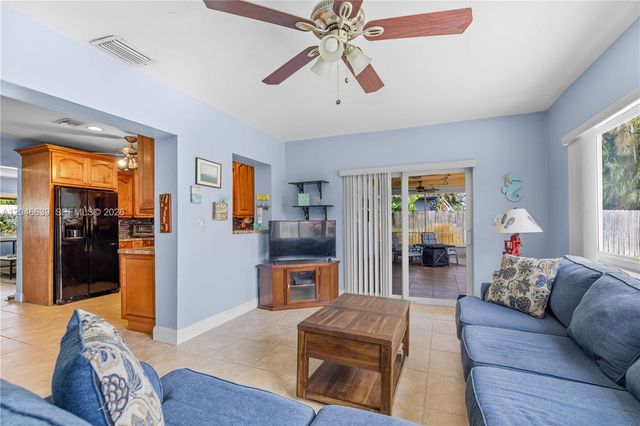 6870 Pershing Street, Hollywood, FL 33024