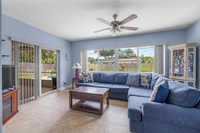 6870 Pershing Street, Hollywood, FL 33024