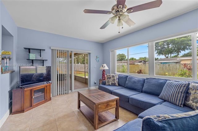6870 Pershing Street, Hollywood, FL 33024