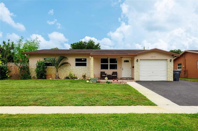 6870 Pershing Street, Hollywood, FL 33024