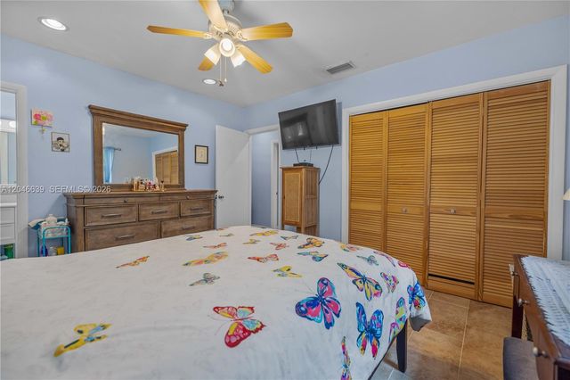 6870 Pershing Street, Hollywood, FL 33024