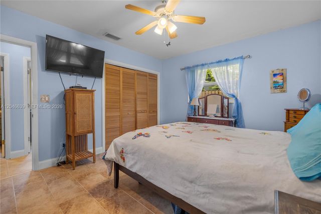 6870 Pershing Street, Hollywood, FL 33024