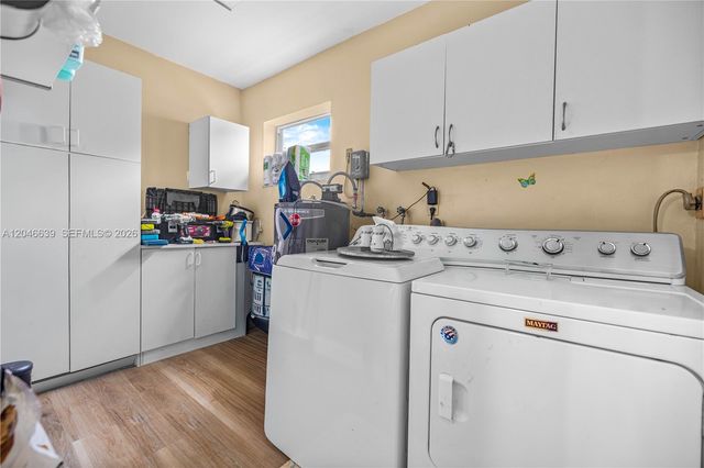 6870 Pershing Street, Hollywood, FL 33024