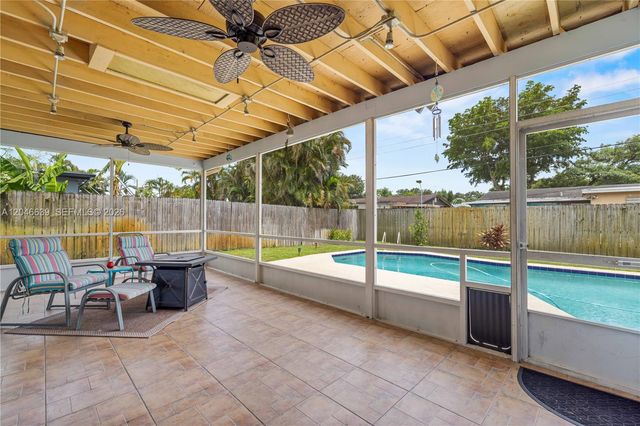 6870 Pershing Street, Hollywood, FL 33024