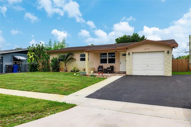 6870 Pershing Street, Hollywood, FL 33024