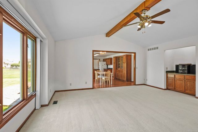46325 Glen Eagle Drive, Utica, MI 48315
