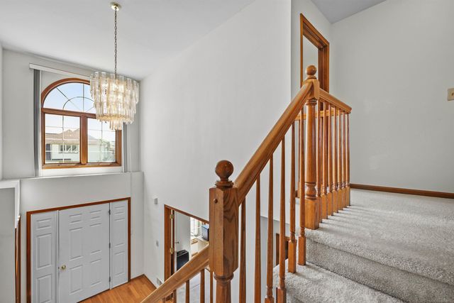 46325 Glen Eagle Drive, Utica, MI 48315