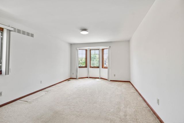 46325 Glen Eagle Drive, Utica, MI 48315