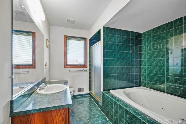 46325 Glen Eagle Drive, Utica, MI 48315