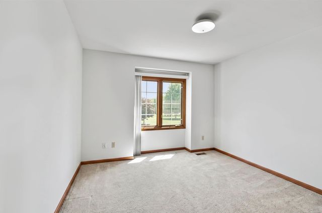 46325 Glen Eagle Drive, Utica, MI 48315