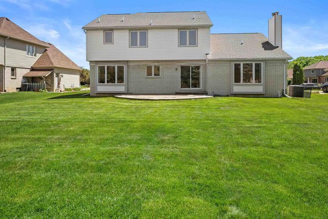 46325 Glen Eagle Drive, Utica, MI 48315