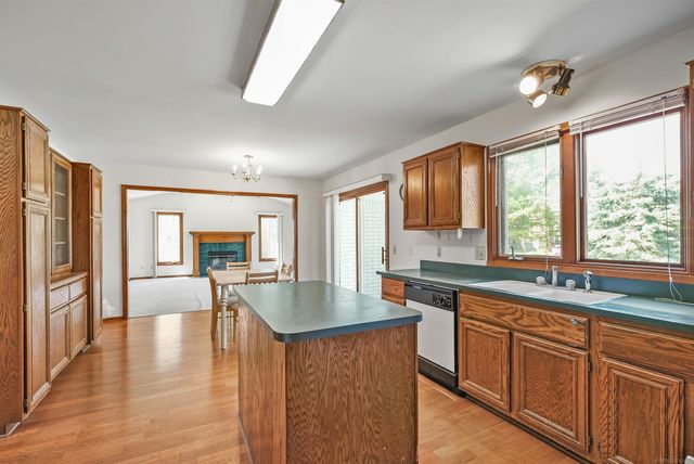 46325 Glen Eagle Drive, Utica, MI 48315