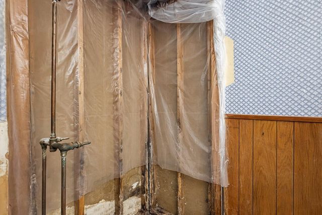 5604 Highway 105, Hull, TX 77564