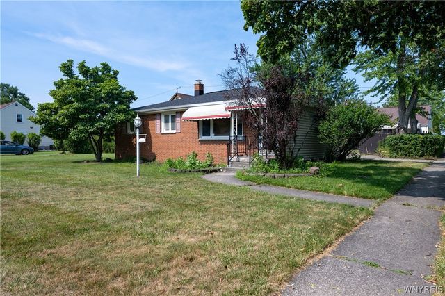 200 Margaret Road, Amherst, NY 14226