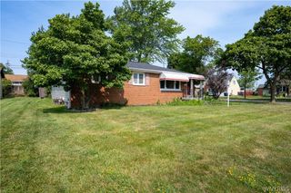 200 Margaret Road, Amherst, NY 14226
