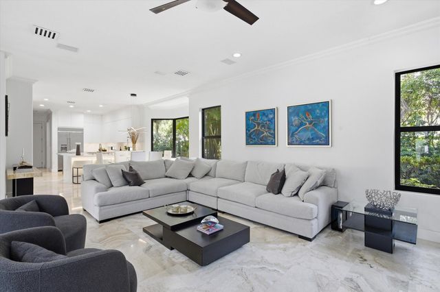 6005 Pinewood Avenue, Parkland, FL 33067