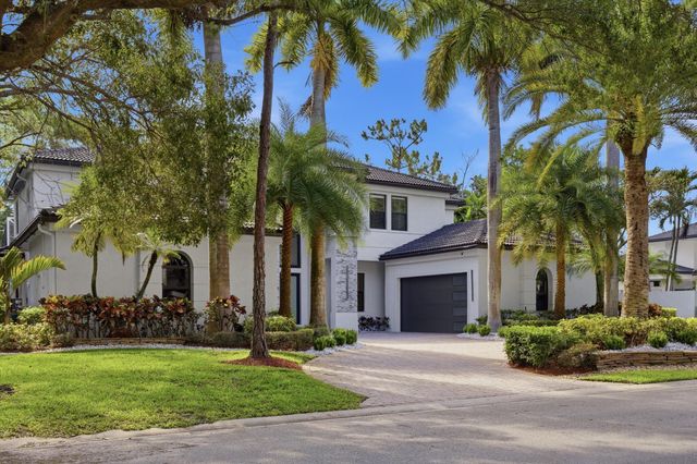 6005 Pinewood Avenue, Parkland, FL 33067