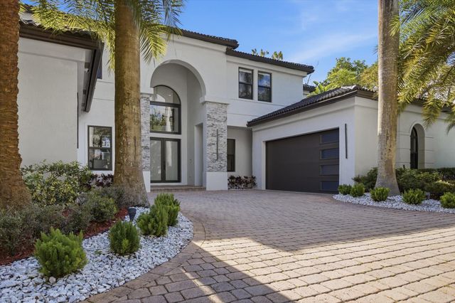 6005 Pinewood Avenue, Parkland, FL 33067