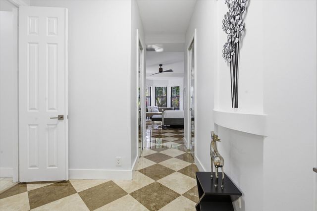 6005 Pinewood Avenue, Parkland, FL 33067