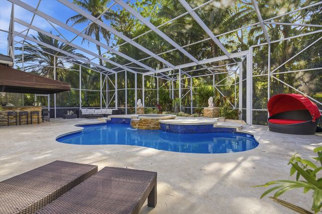 6005 Pinewood Avenue, Parkland, FL 33067