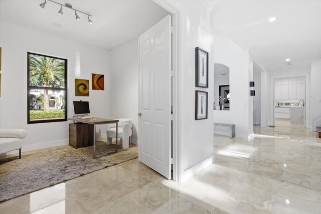 6005 Pinewood Avenue, Parkland, FL 33067