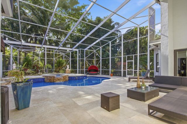 6005 Pinewood Avenue, Parkland, FL 33067