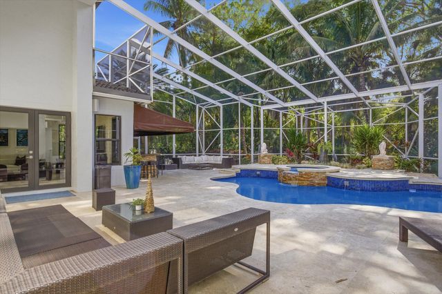 6005 Pinewood Avenue, Parkland, FL 33067