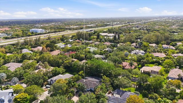 6005 Pinewood Avenue, Parkland, FL 33067