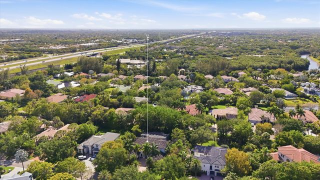6005 Pinewood Avenue, Parkland, FL 33067