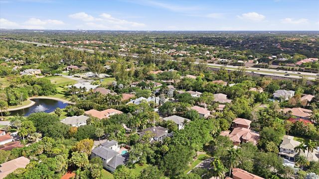 6005 Pinewood Avenue, Parkland, FL 33067