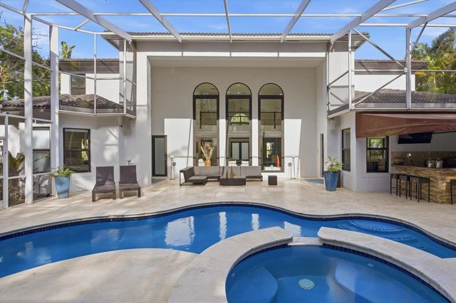 6005 Pinewood Avenue, Parkland, FL 33067