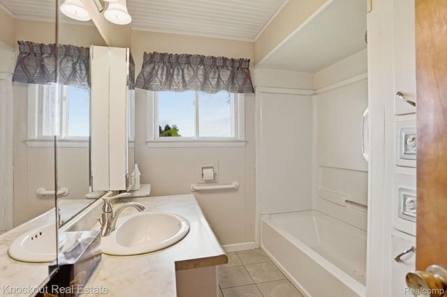 10051 Canada Road, Birch Run Township, MI 48415