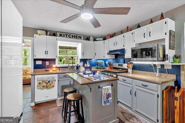 262 Jackson Shoals Road, Franklin, GA 30217