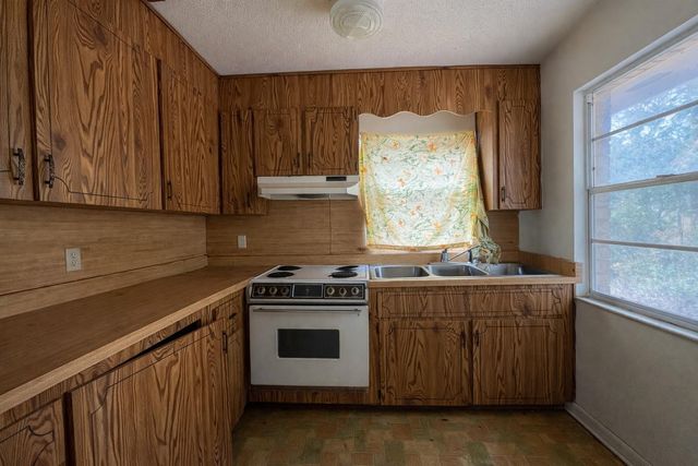 355 SW MARVIN BURNETT ROAD, Lake City, FL 32025