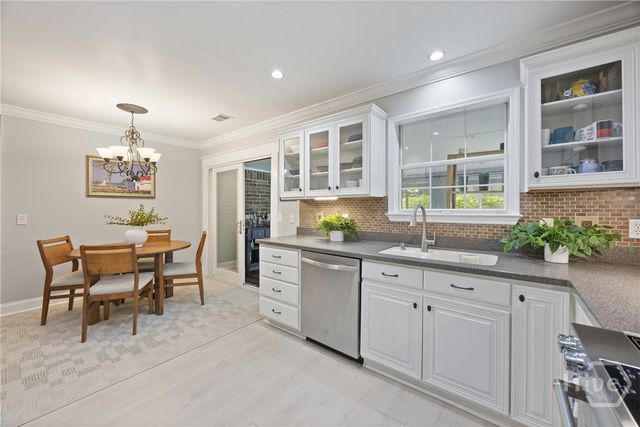 29 Rose Hill Drive, Savannah, GA 31419
