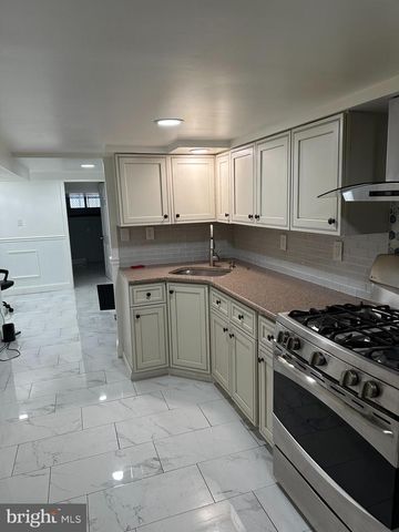 4833 D ST, Philadelphia, PA 19120