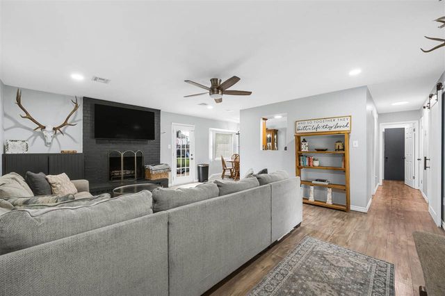 6820 NW Ferris, Lawton, OK 73505