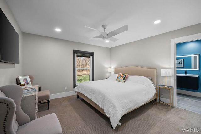 132 Mystic Meadows Lane, Creve Coeur, MO 63141