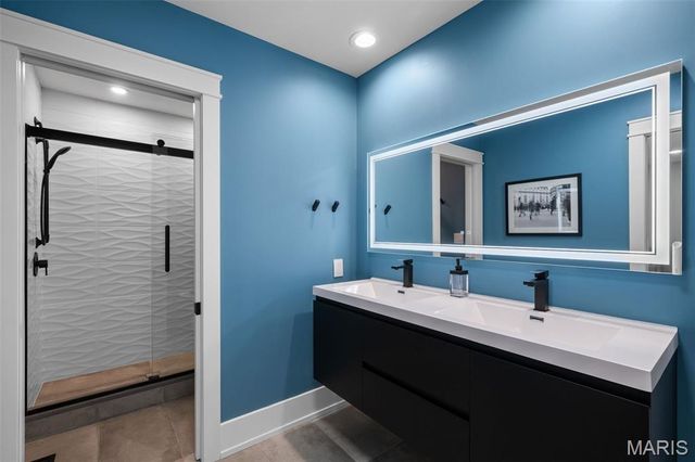 132 Mystic Meadows Lane, Creve Coeur, MO 63141