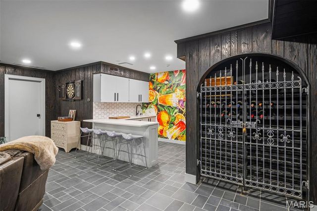 132 Mystic Meadows Lane, Creve Coeur, MO 63141