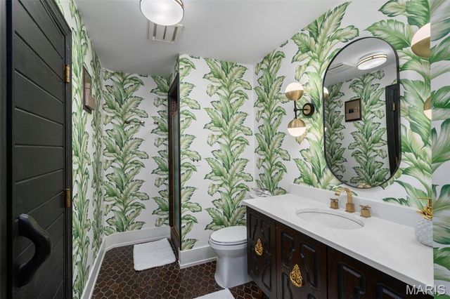 132 Mystic Meadows Lane, Creve Coeur, MO 63141