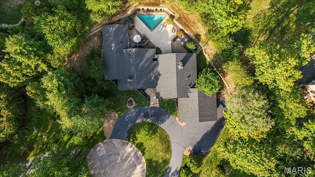 132 Mystic Meadows Lane, Creve Coeur, MO 63141