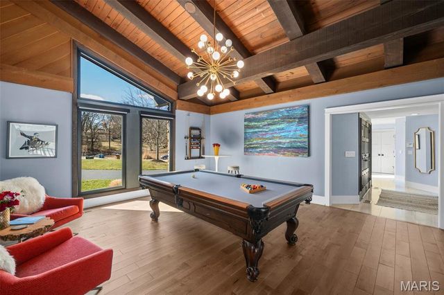 132 Mystic Meadows Lane, Creve Coeur, MO 63141