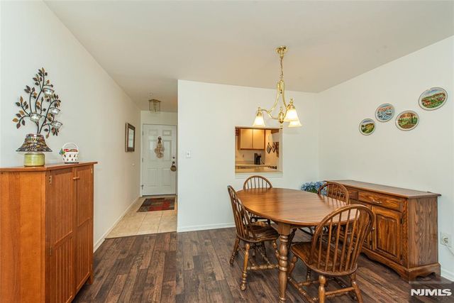 309 Mark Twain Way, Mahwah, NJ 07430