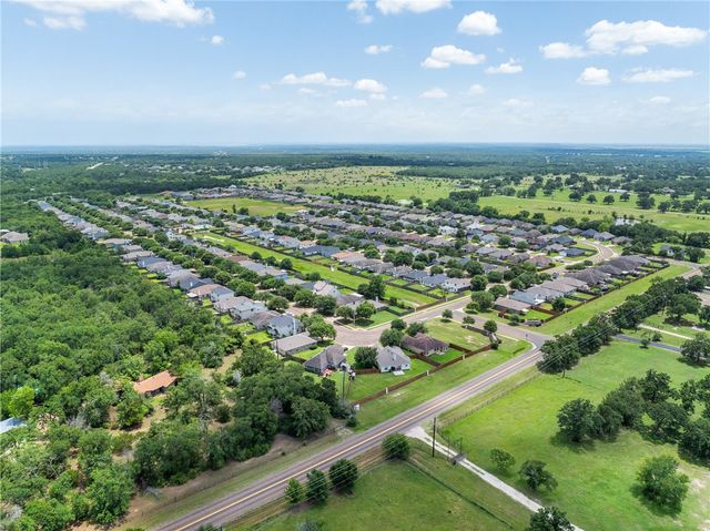 15111 Faircrest Drive, College Station, TX 77845