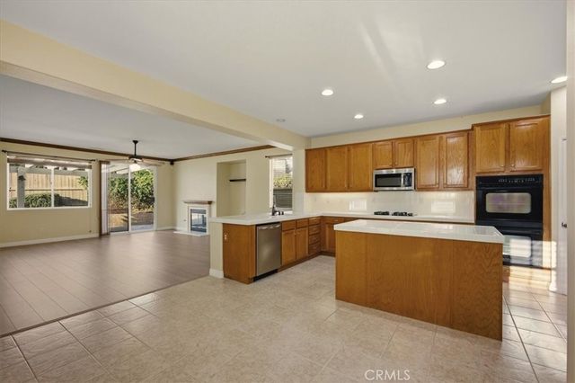 7101 Tawny Owl Court, Eastvale, CA 92880