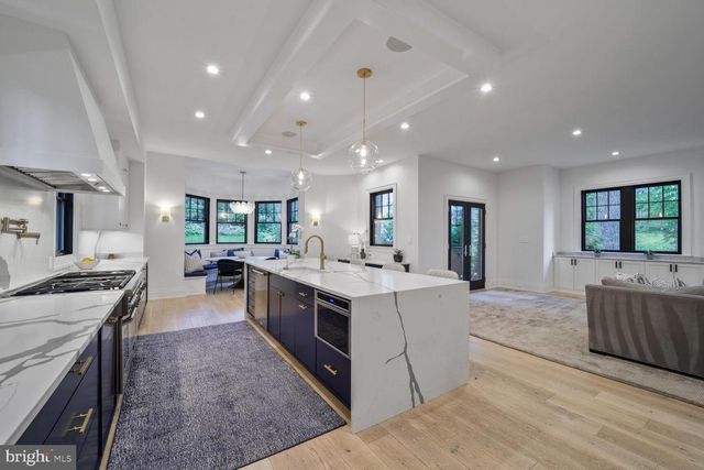3127 51ST PLACE, Washington, DC 20016
