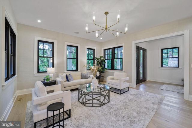 3127 51ST PLACE, Washington, DC 20016